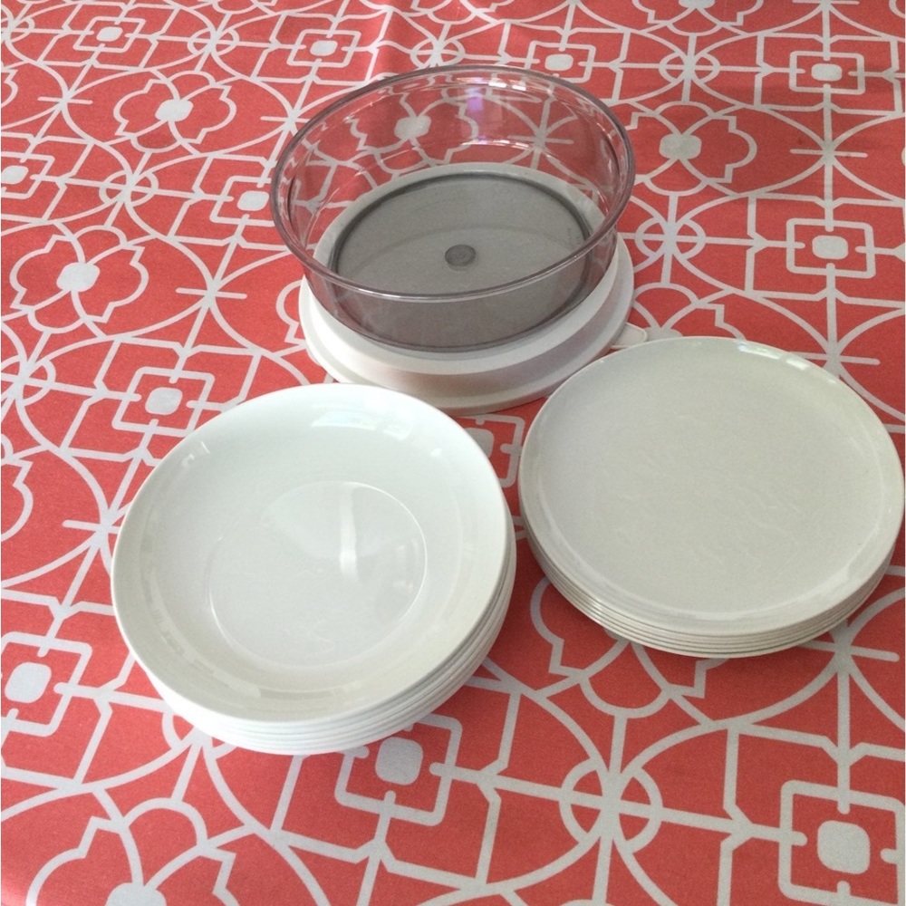 Mel Mac plates and bowls